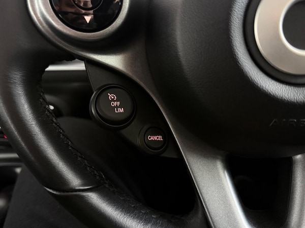 Used smart fortwo 2018 for sale - 76111958: Photo 23