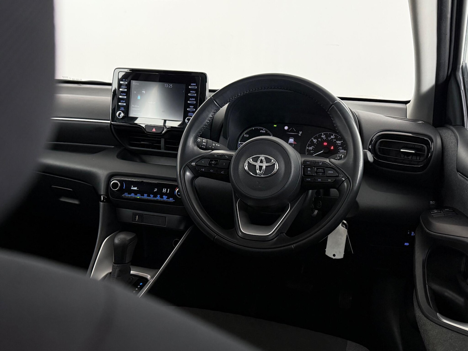 Used Toyota Yaris 2021 for sale - 77222582: Photo 13