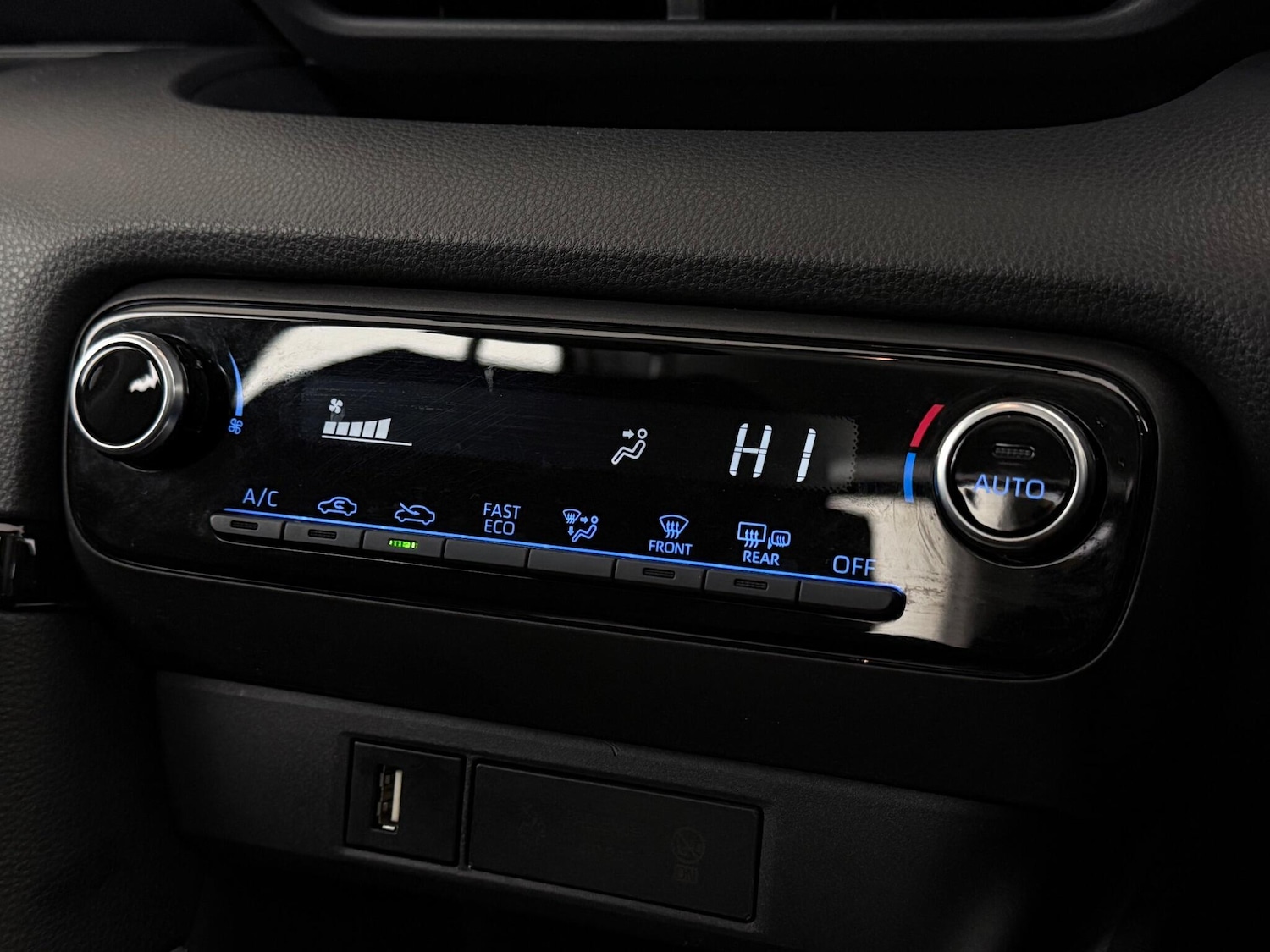 Used Toyota Yaris 2021 for sale - 77222582: Photo 27