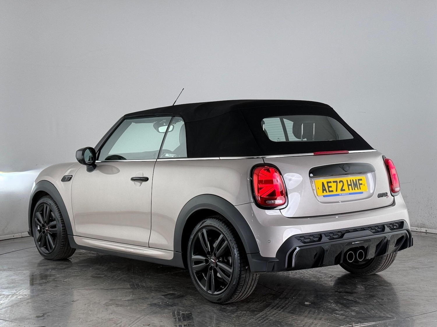Used MINI Convertible 2022 for sale - 77260383: Photo 11