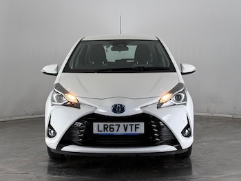 Used Toyota Yaris 2017 for sale - 77049707: Photo