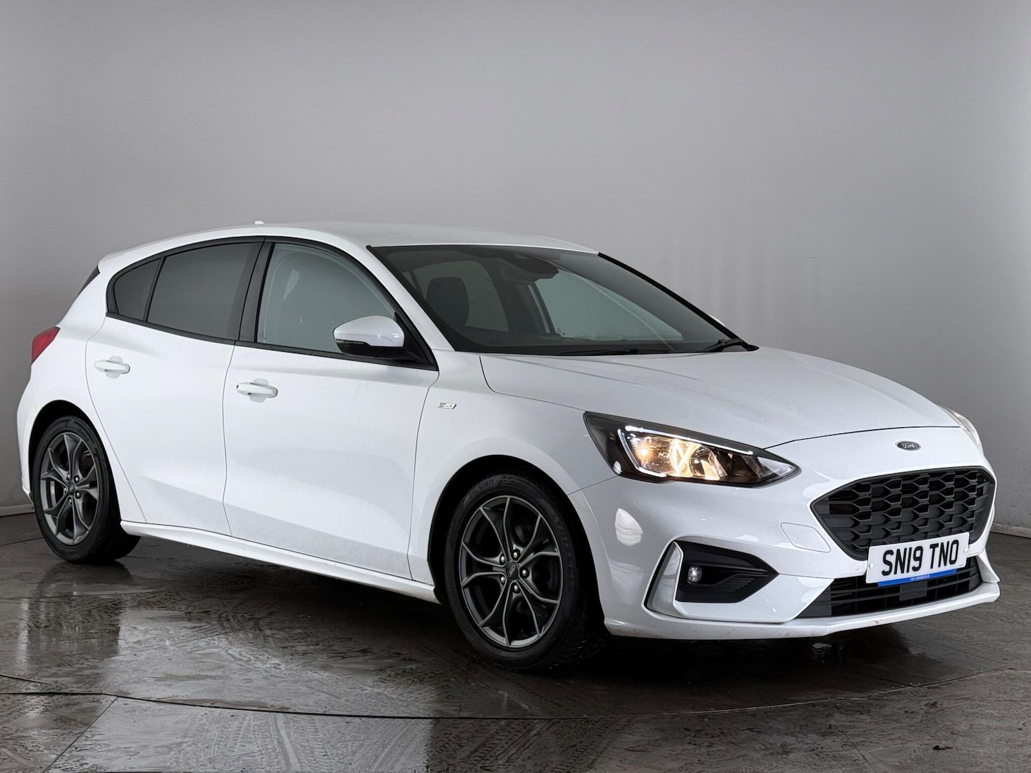 Used Ford Focus 2019 for sale - 77560056: Photo 1