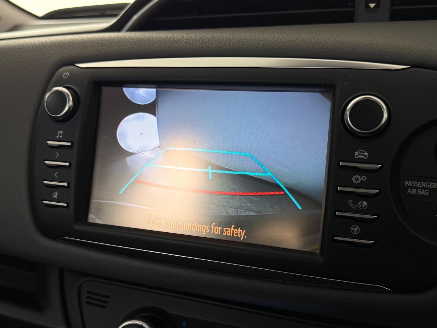 Used Toyota Yaris 2017 for sale - 76467404: Photo 31