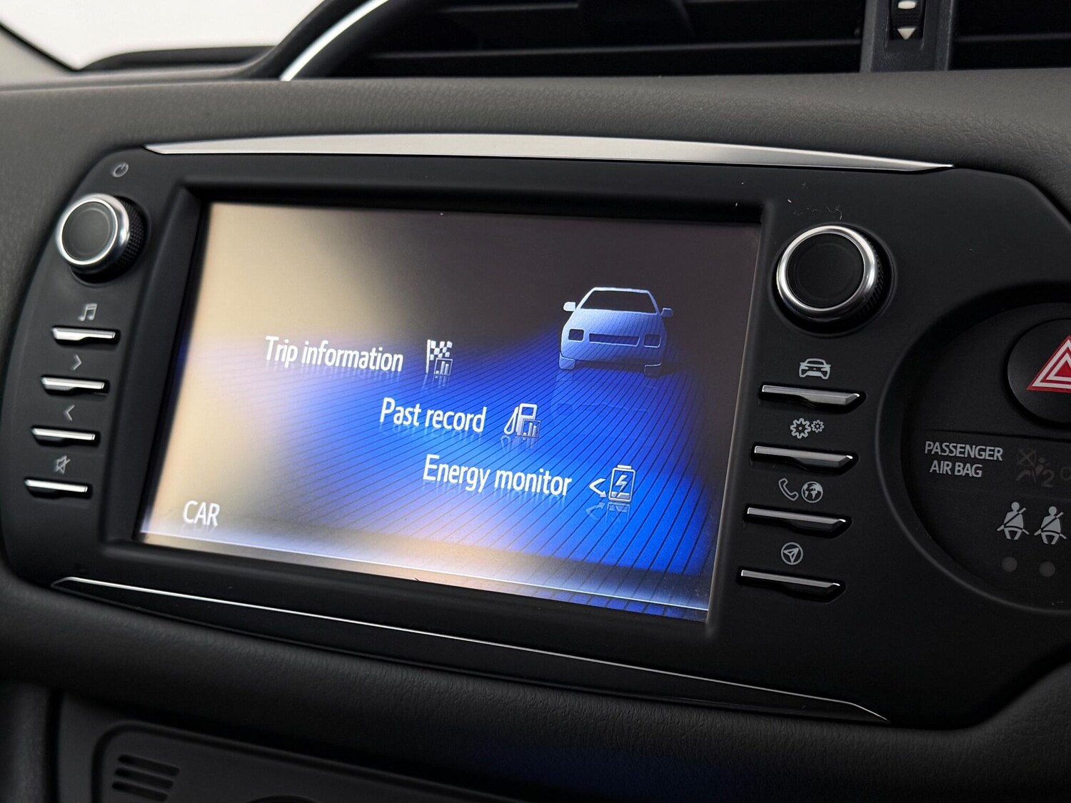 Used Toyota Yaris 2017 for sale - 76467404: Photo 35