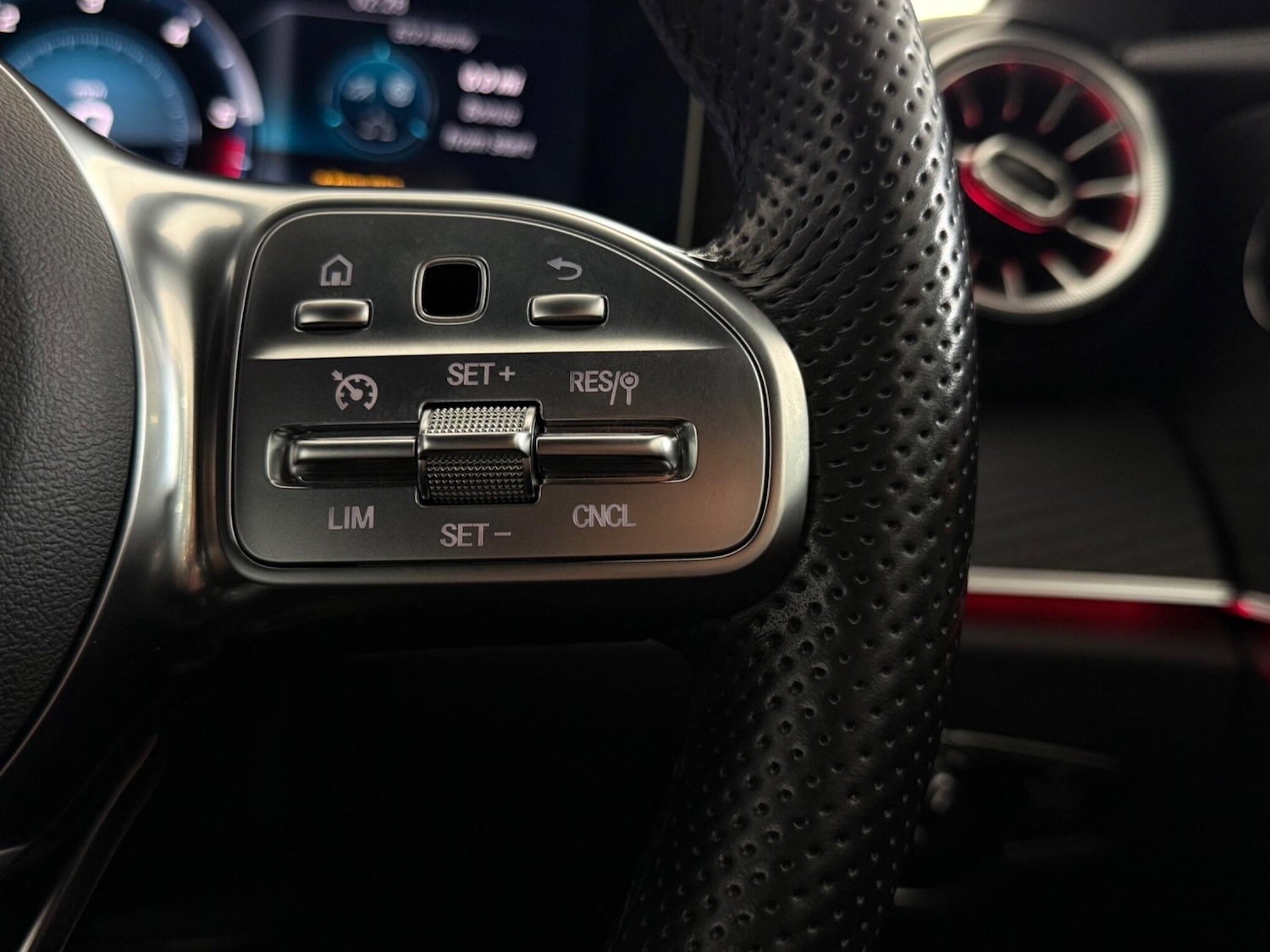 Used Mercedes-Benz E Class 2019 for sale - 77371862: Photo 18