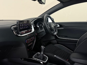 Used Kia Ceed 2022 for sale - 78898860: Photo
