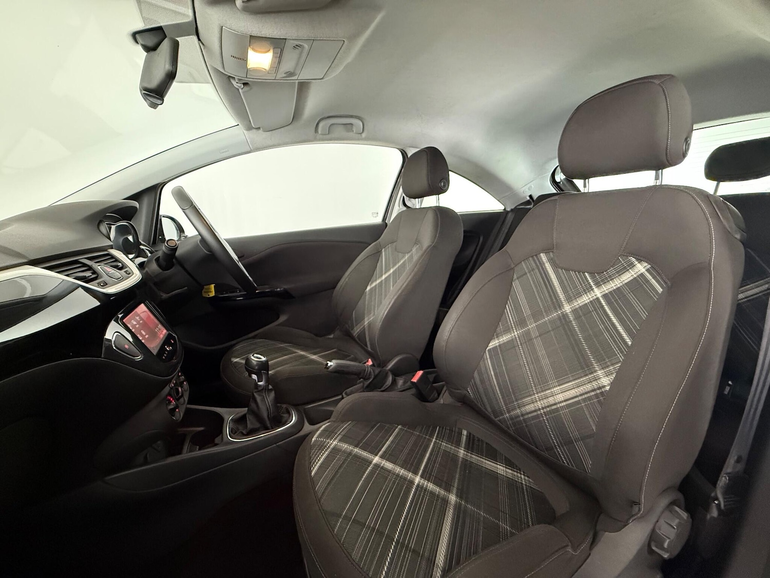 Used Vauxhall Corsa 2015 for sale - 77260007: Photo 8