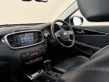 Used Kia Sorento 2018 for sale - 78890210: Photo
