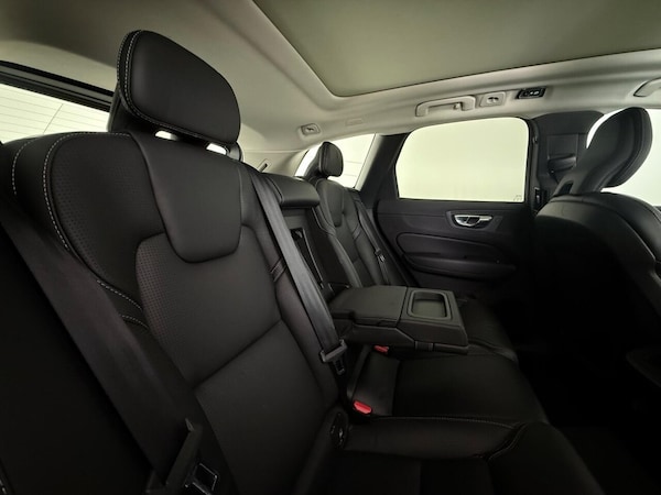 Used Volvo XC60 2019 for sale - 76256394: Photo 21