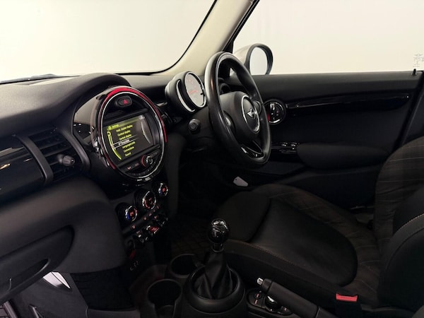 Used MINI Hatch 2018 for sale - 76163326: Photo 17