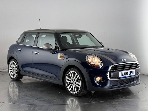 Used MINI Hatch 2018 for sale - 76163326: Photo 1