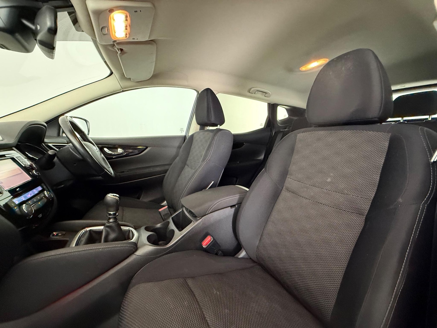 Used Nissan Qashqai 2016 for sale - 77216916: Photo 12