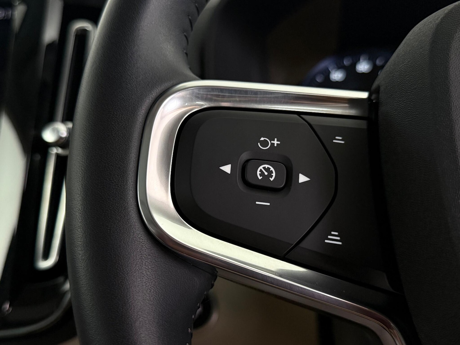 Used Volvo XC40 2020 for sale - 76466854: Photo 26