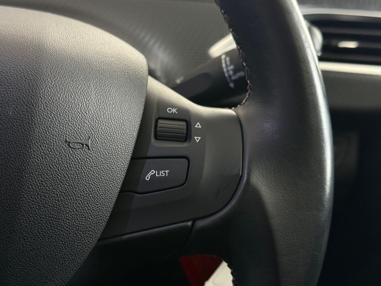 Used Peugeot 208 2018 for sale - 76467362: Photo 25