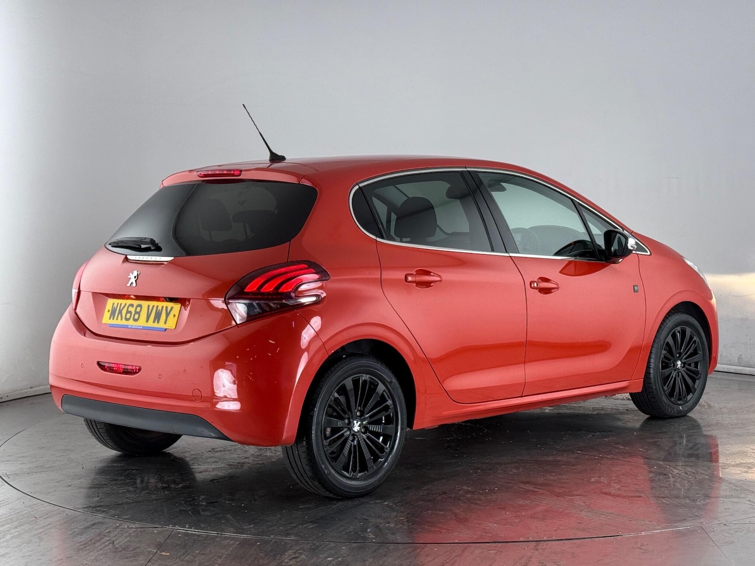 Used Peugeot 208 2018 for sale - 76467362: Photo 5