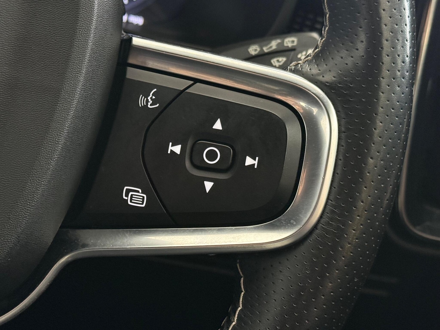 Used Volvo XC40 2020 for sale - 76467075: Photo 18