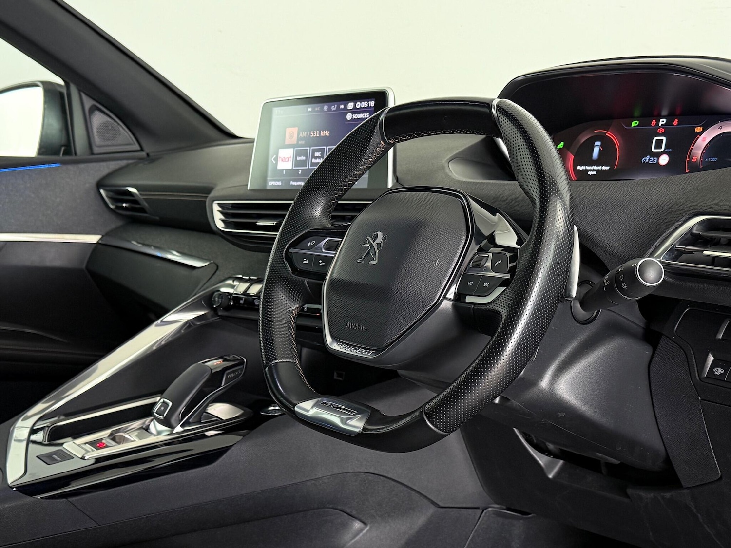 Used Peugeot 5008 2019 for sale - 77259944: Photo 11