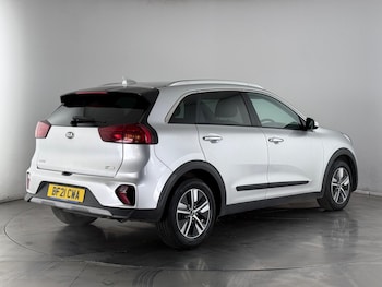 Used Kia Niro 2021 for sale - 76620492: Photo