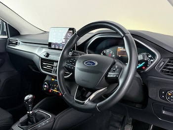 Used Ford Focus 2019 for sale - 79337854: Photo