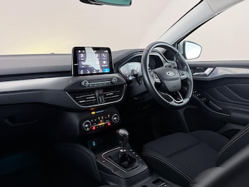 Used Ford Focus 2019 for sale - 79337854: Photo