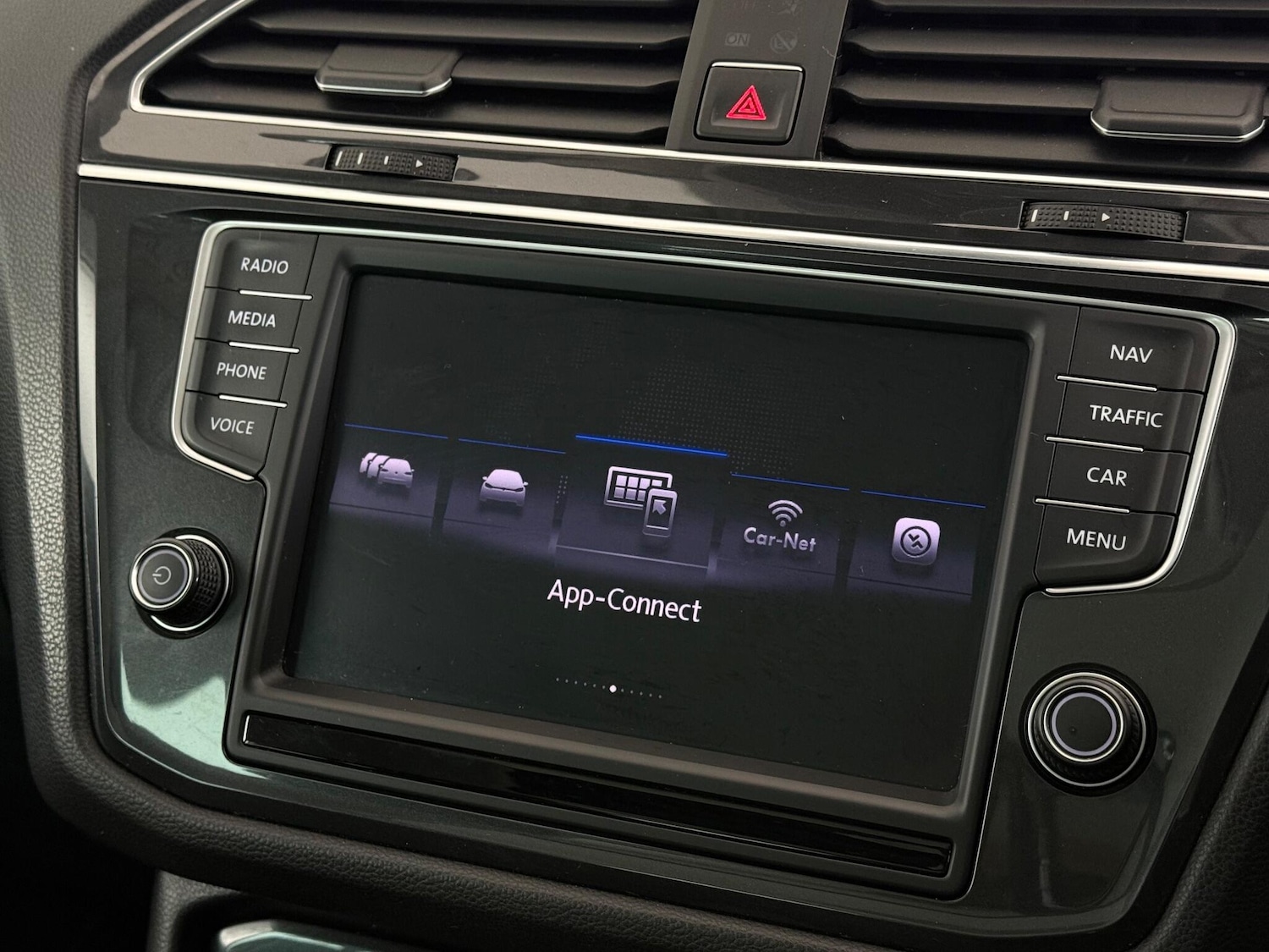 Used Volkswagen Tiguan 2017 for sale - 77260603: Photo 24