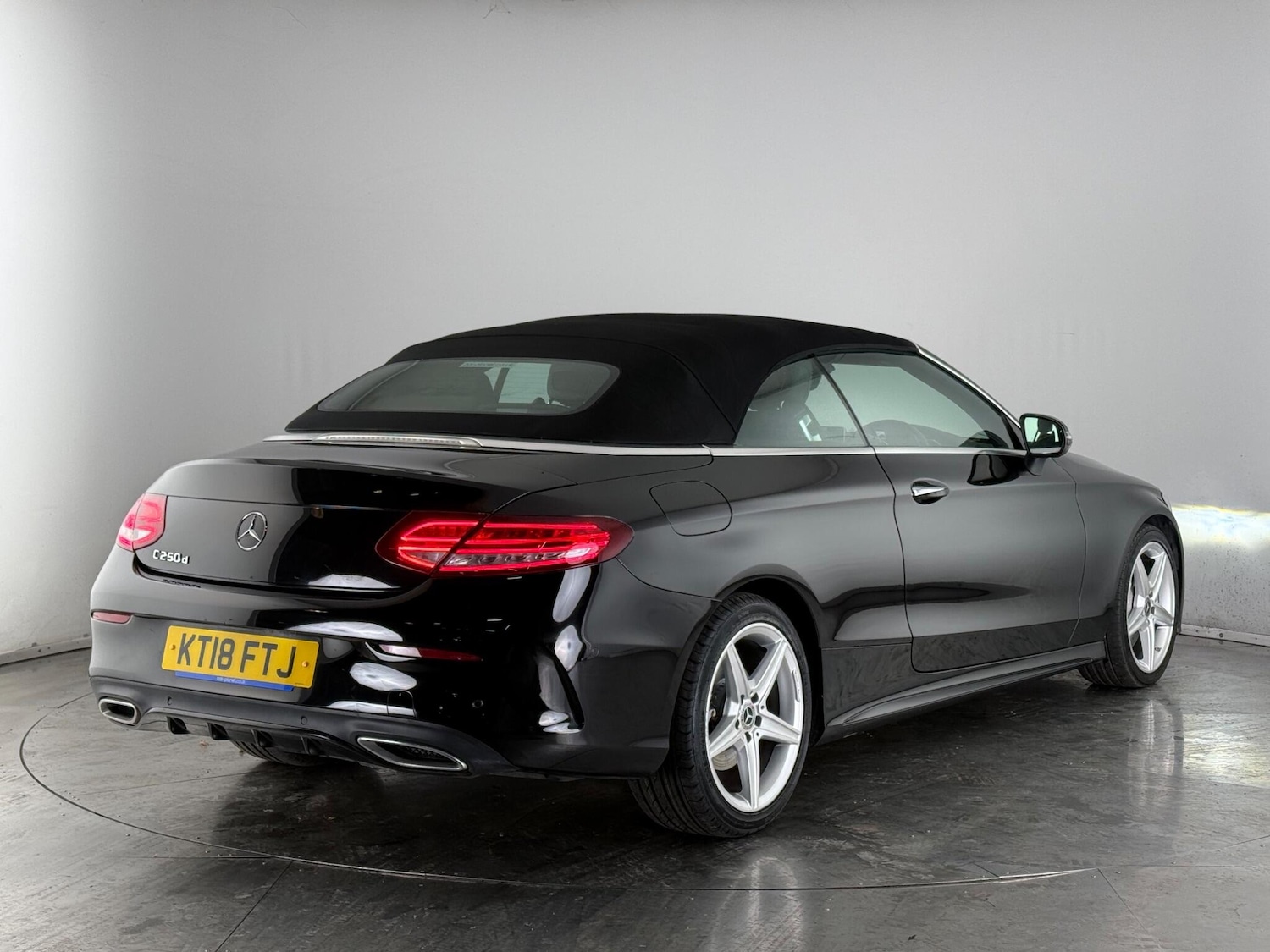 Used Mercedes-Benz C Class 2018 for sale - 77182839: Photo 12