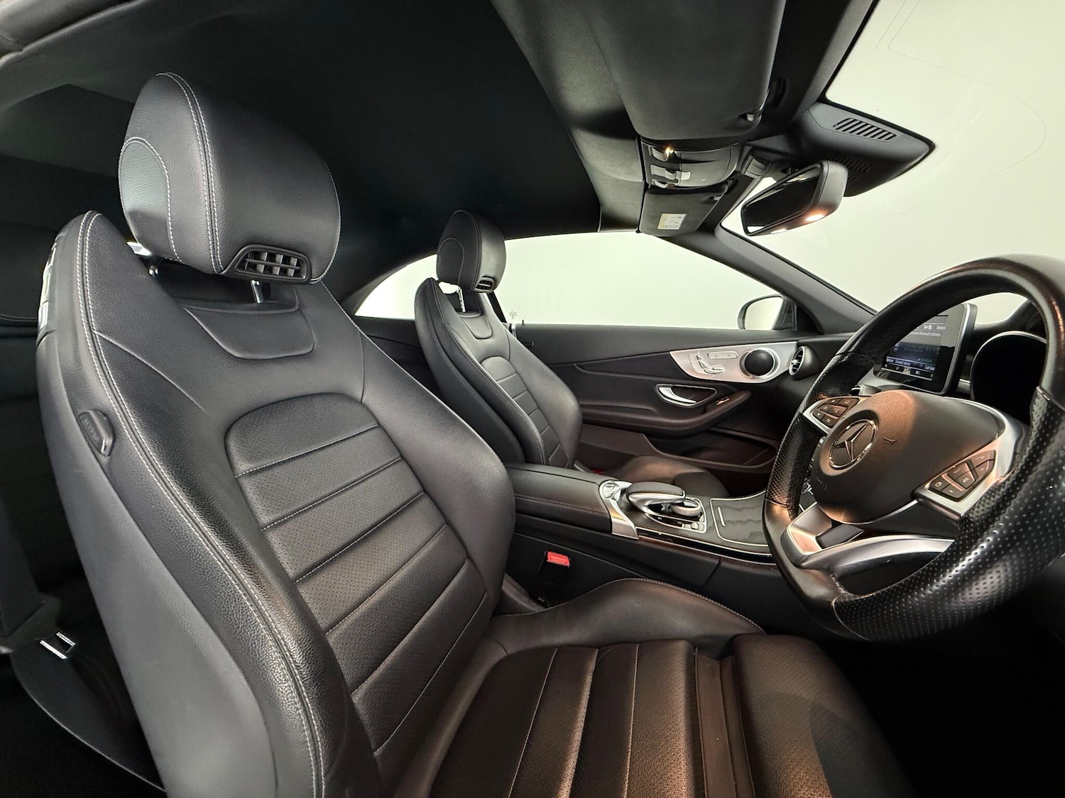 Used Mercedes-Benz C Class 2018 for sale - 77182839: Photo 16