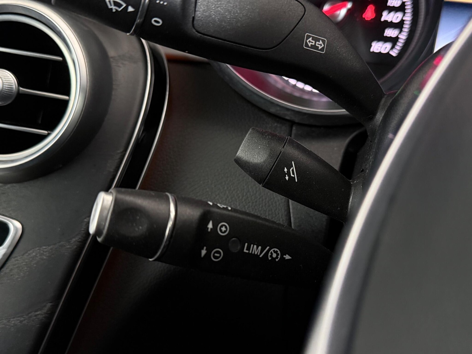 Used Mercedes-Benz C Class 2018 for sale - 77182839: Photo 23