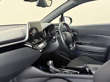 Used Toyota C-HR 2022 for sale - 78923439: Photo