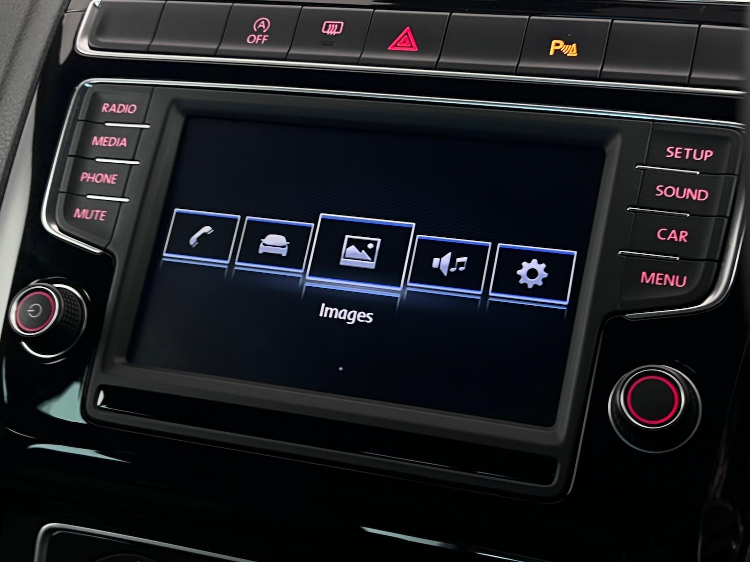 Used Volkswagen Polo 2017 for sale - 77182561: Photo 32