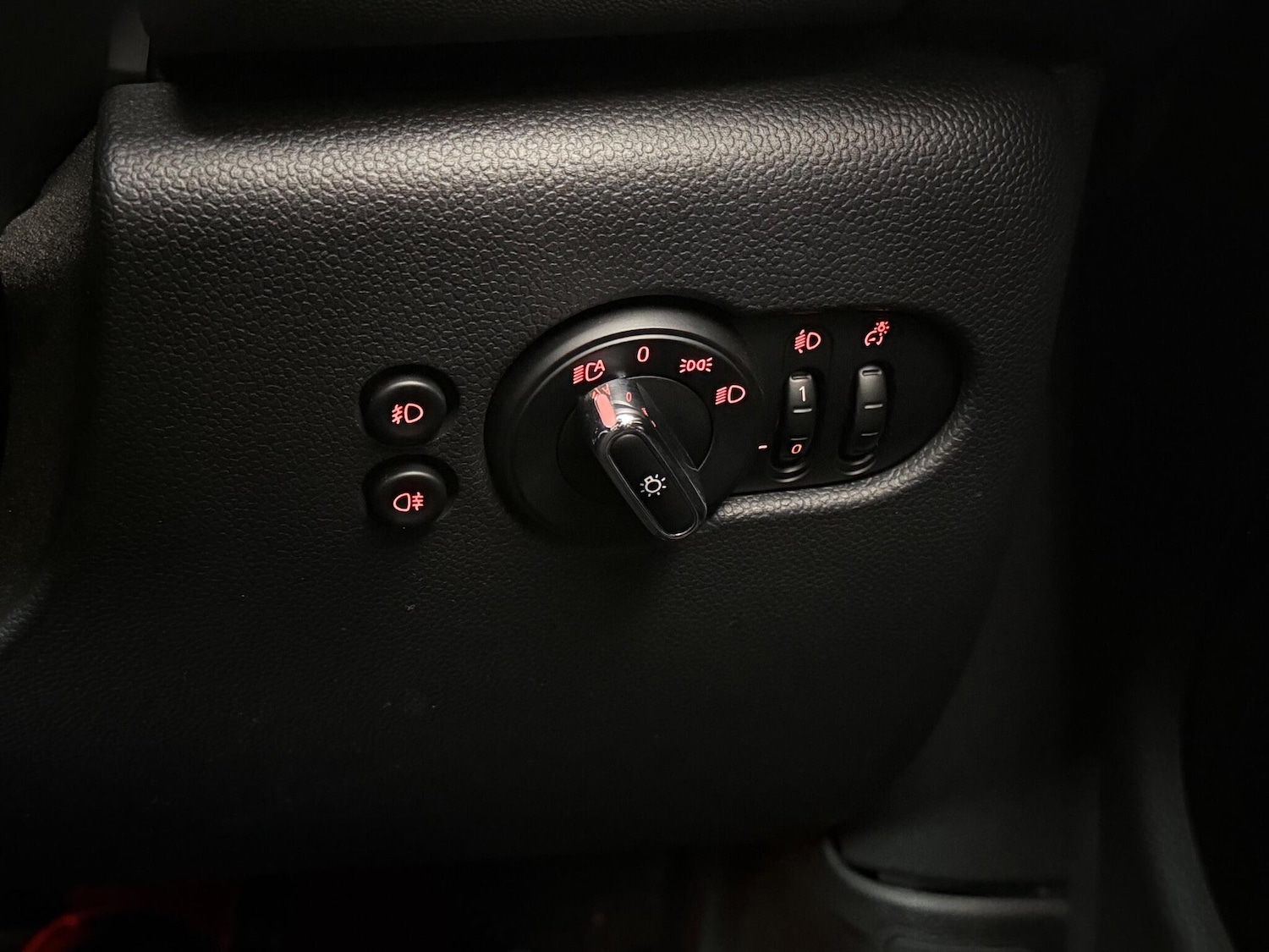 Used MINI Convertible 2020 for sale - 76620531: Photo 23