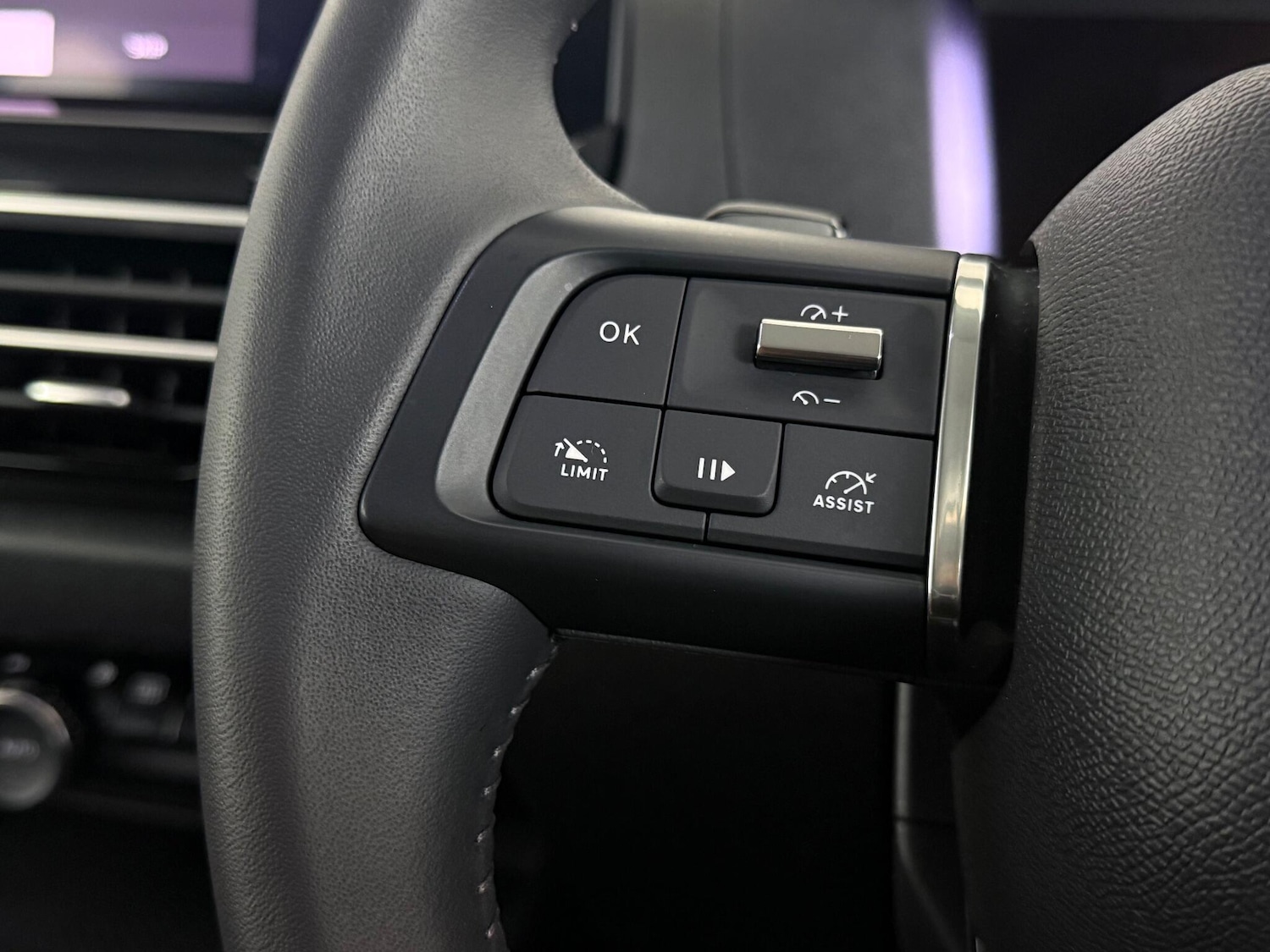 Used Mercedes-Benz GLA 2017 for sale - 77182611: Photo 22