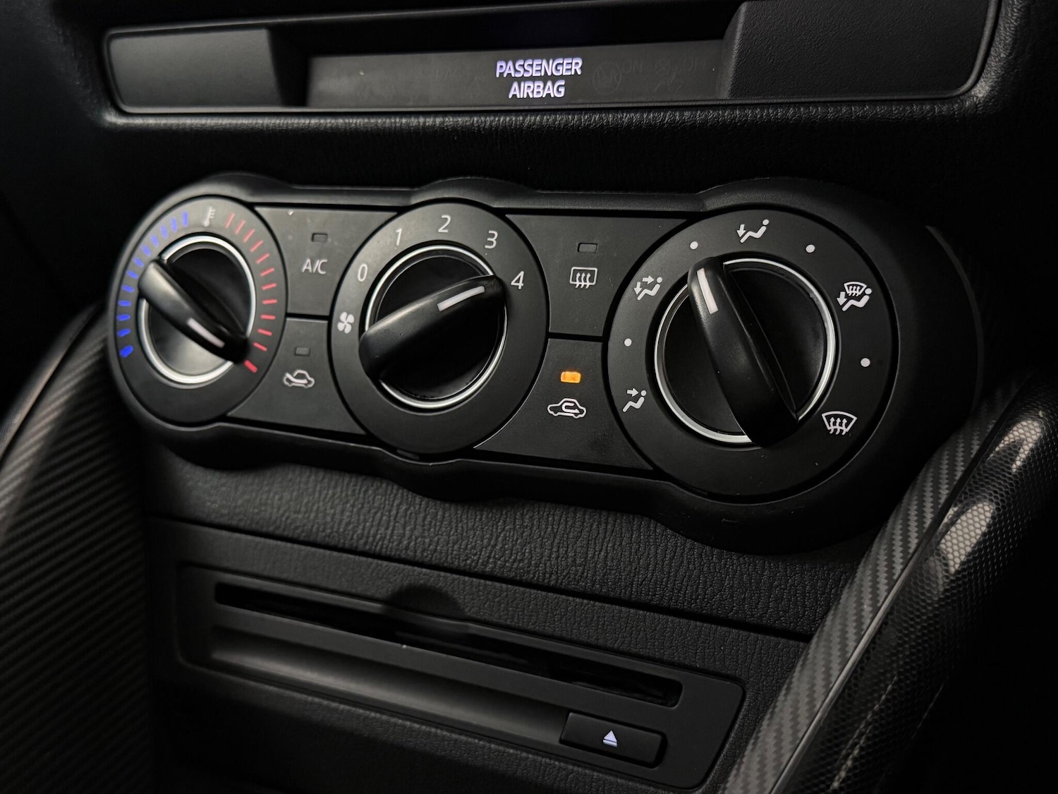 Used Mazda Mazda2 2016 for sale - 77246601: Photo 30