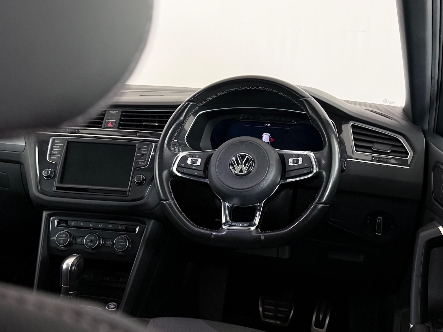 Used Volkswagen Tiguan 2016 for sale - 76467086: Photo 24