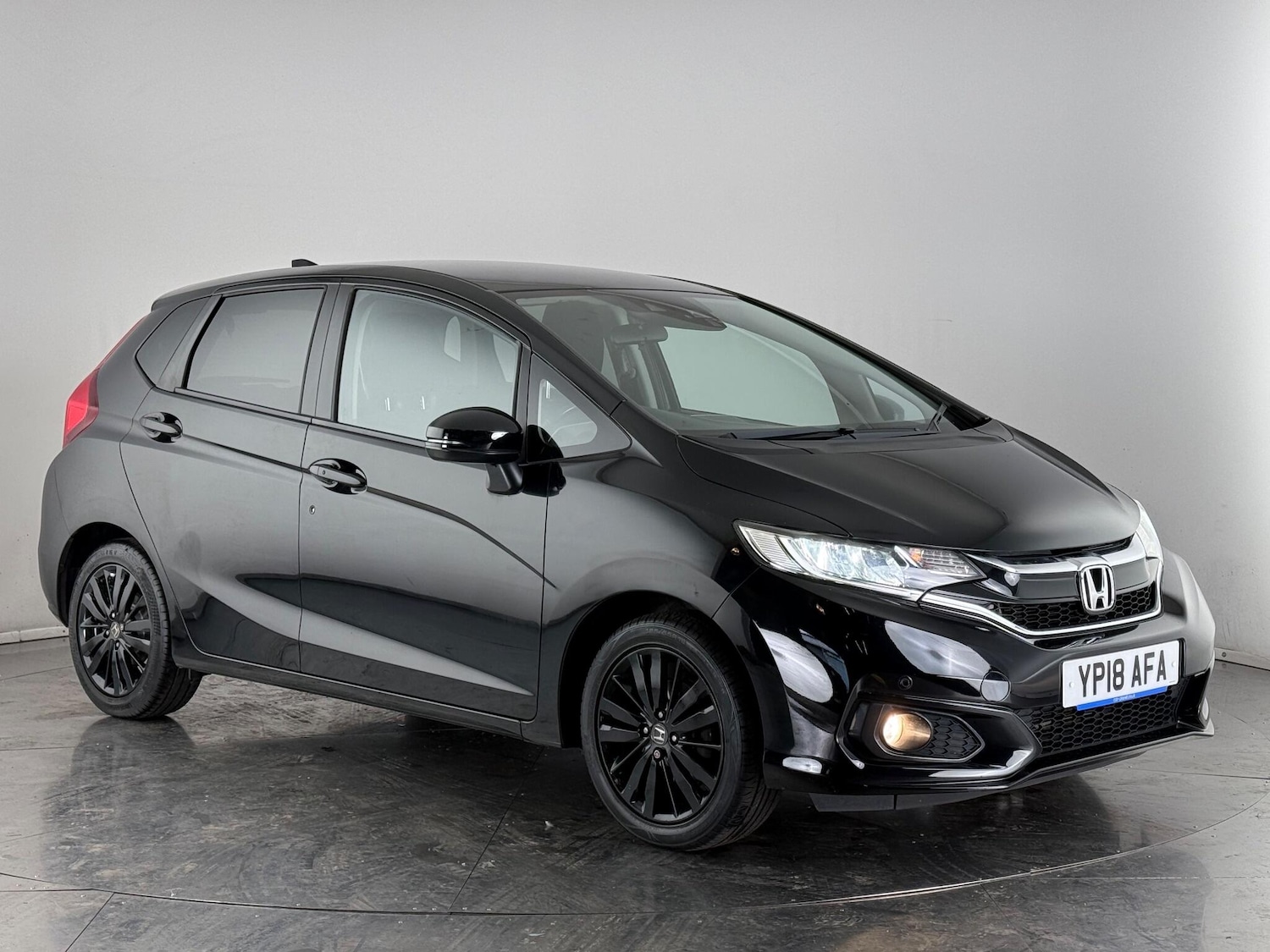 Used Honda Jazz 2018 for sale - 76466780: Photo 1