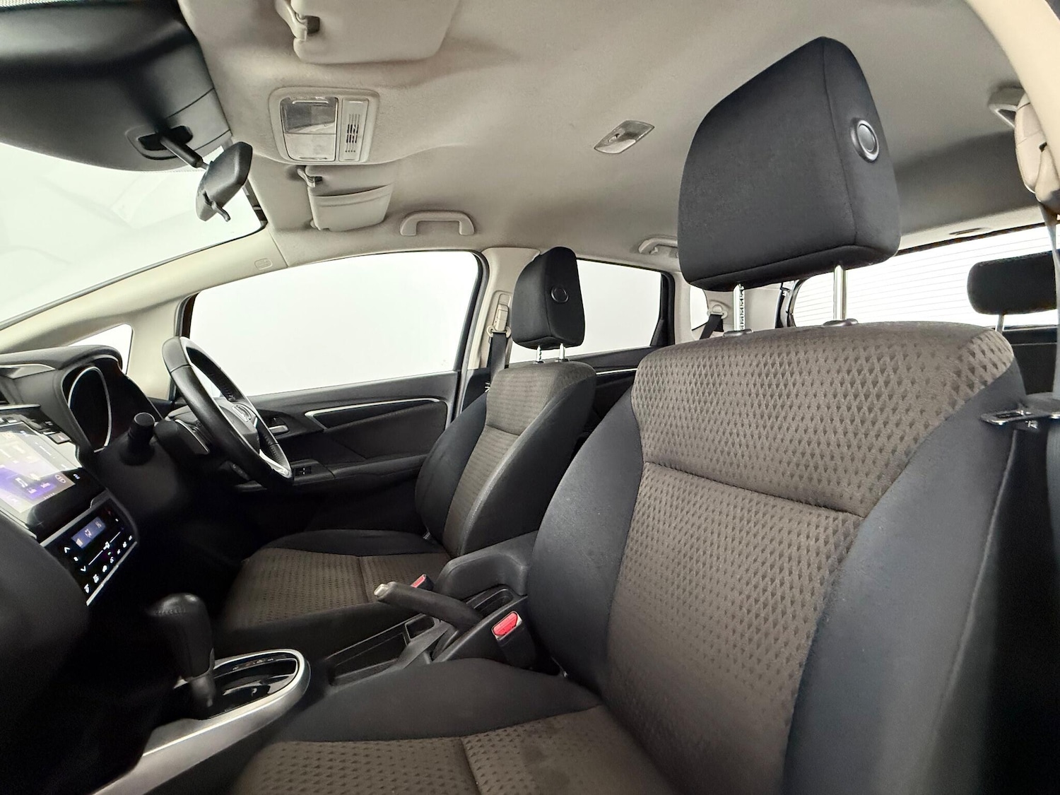 Used Honda Jazz 2018 for sale - 76466780: Photo 16