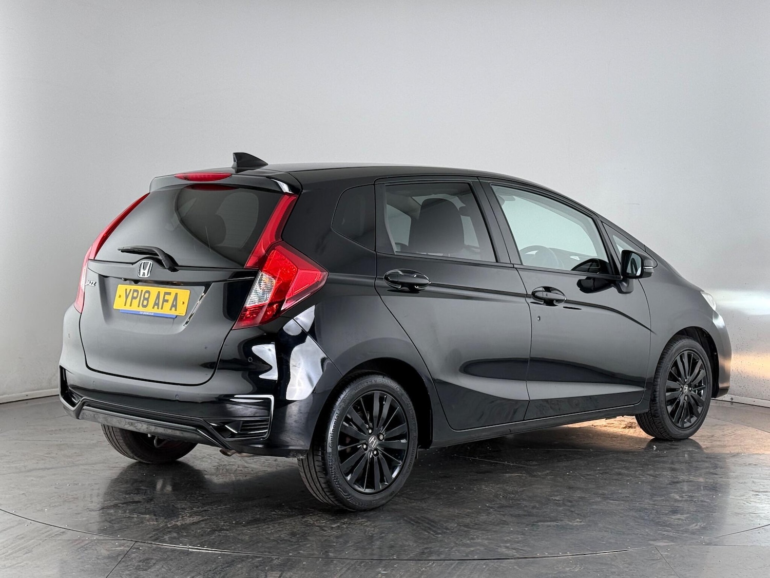 Used Honda Jazz 2018 for sale - 76466780: Photo 5