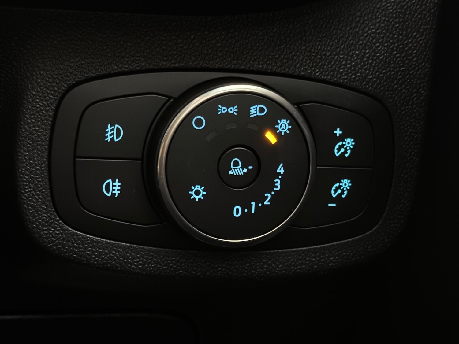 Used Ford Fiesta 2020 for sale - 77222213: Photo 27