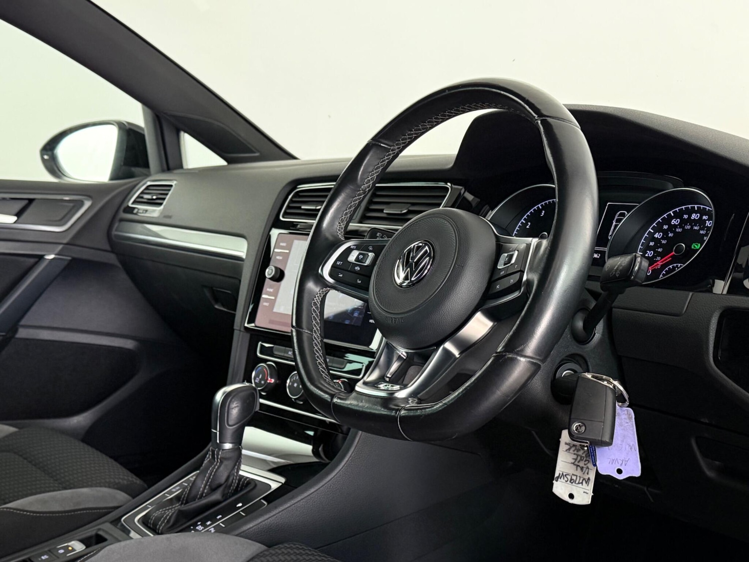 Used Volkswagen Golf 2019 for sale - 77794469: Photo 10