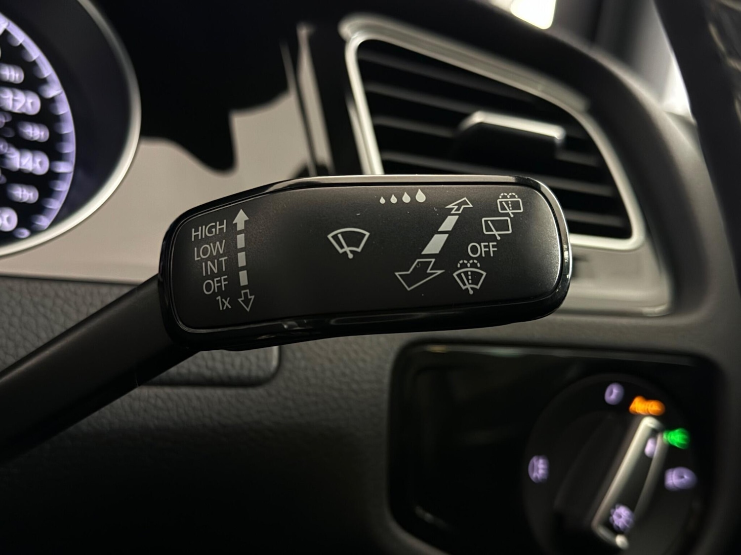 Used Volkswagen Golf 2019 for sale - 77794469: Photo 21