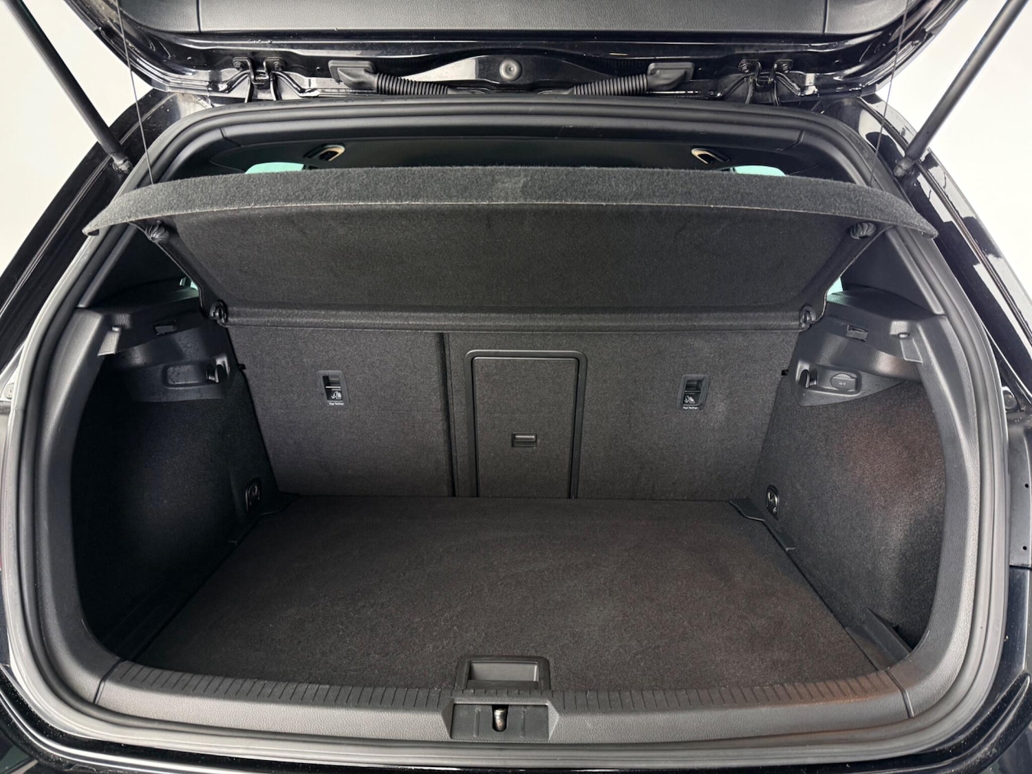 Used Volkswagen Golf 2019 for sale - 77794469: Photo 9