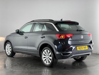 Used Volkswagen T-Roc 2019 for sale - 77259484: Photo