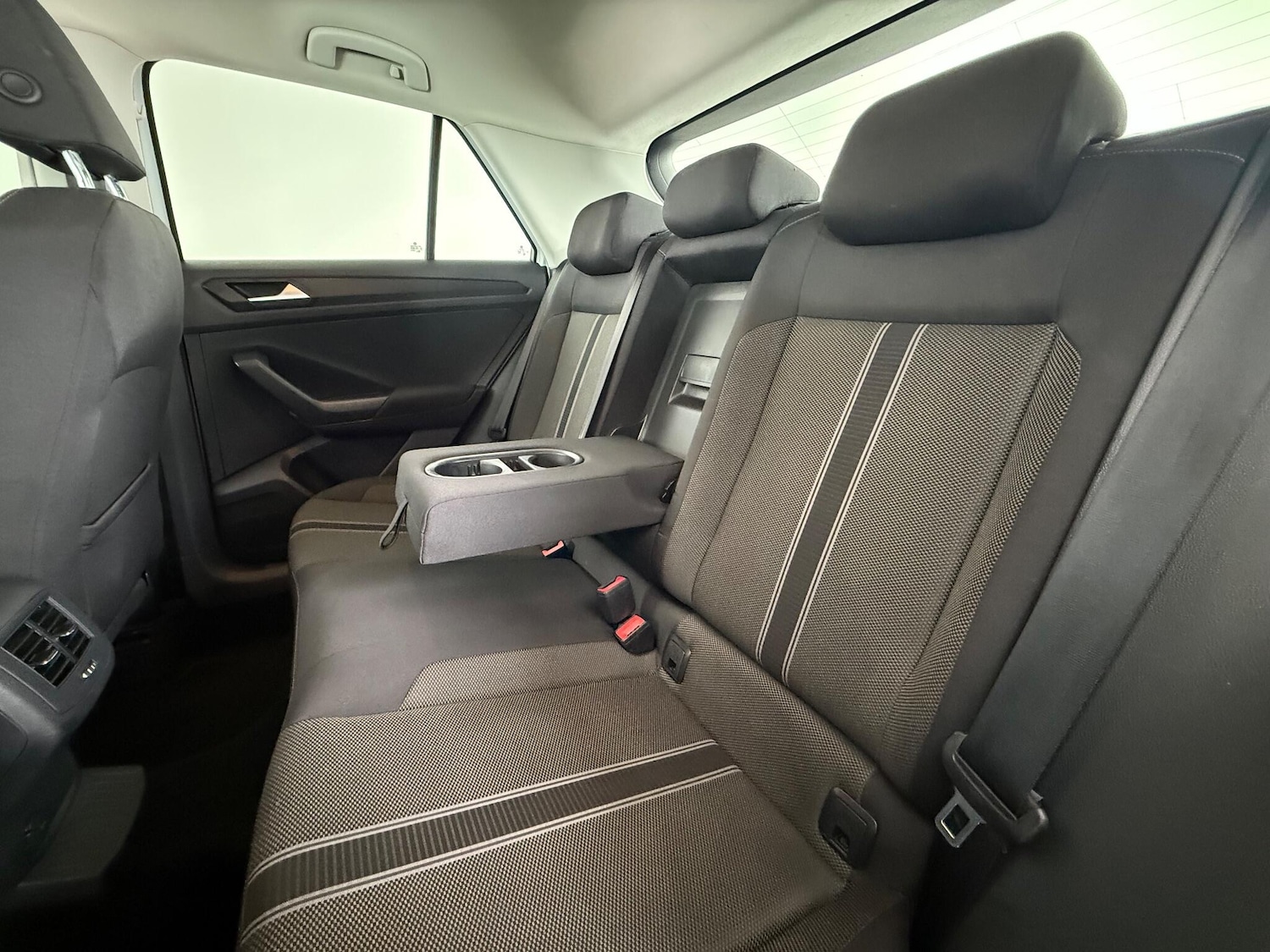 Used Volkswagen T-Roc 2018 for sale - 77243384: Photo 15