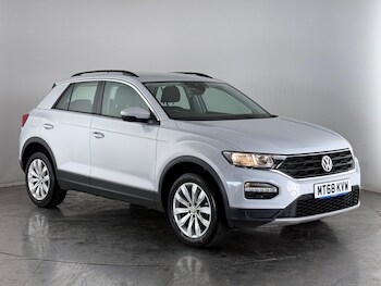 Used Volkswagen T-Roc 2018 for sale - 77243384: Photo