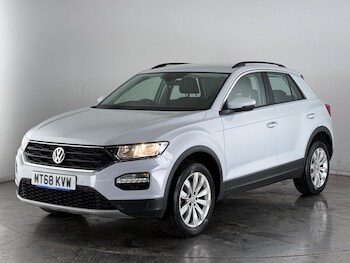Used Volkswagen T-Roc 2018 for sale - 77243384: Photo