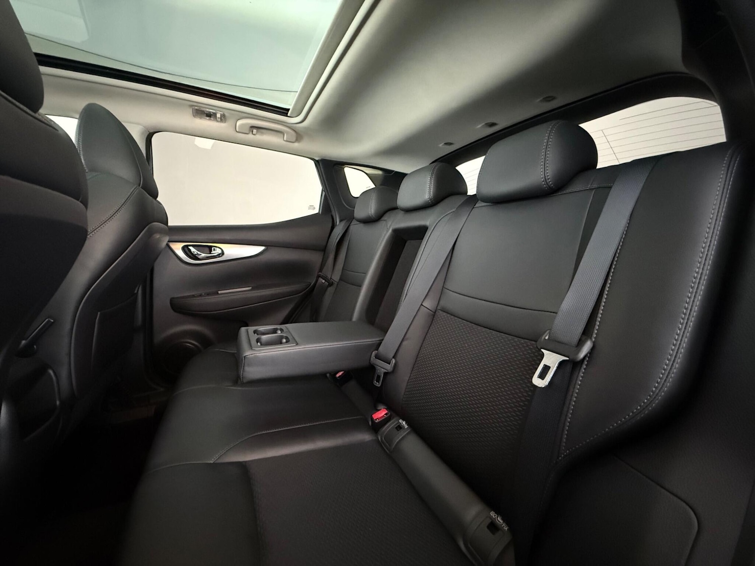 Used Nissan Qashqai 2018 for sale - 77684459: Photo 15