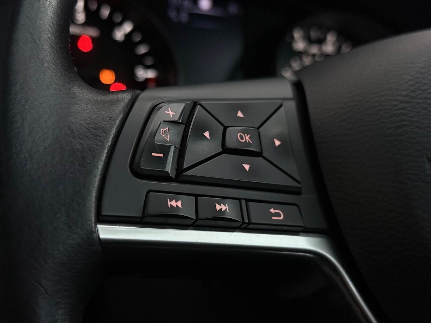 Used Nissan Qashqai 2018 for sale - 77684459: Photo 17