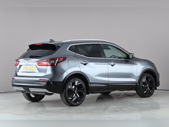 Used Nissan Qashqai 2018 for sale - 77684459: Photo