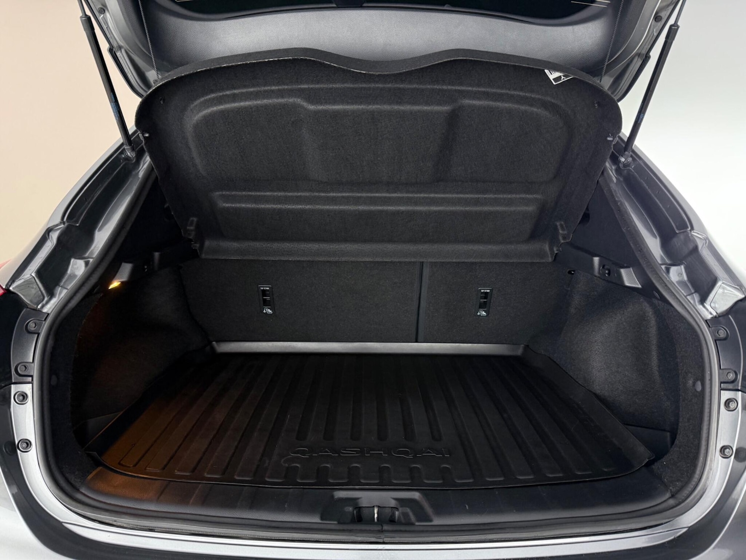 Used Nissan Qashqai 2018 for sale - 77684459: Photo 9