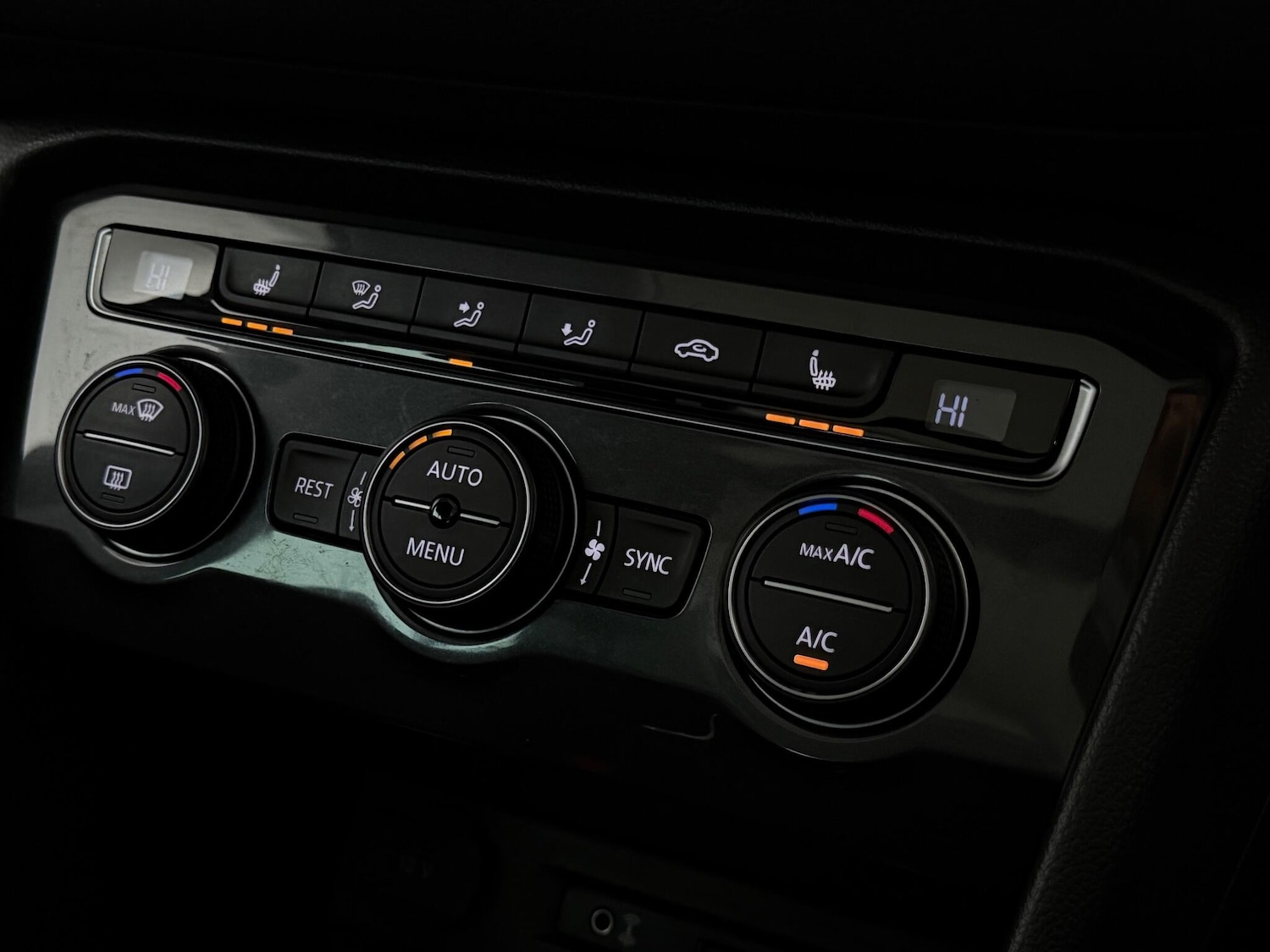 Used Volkswagen Tiguan 2017 for sale - 77260082: Photo 35